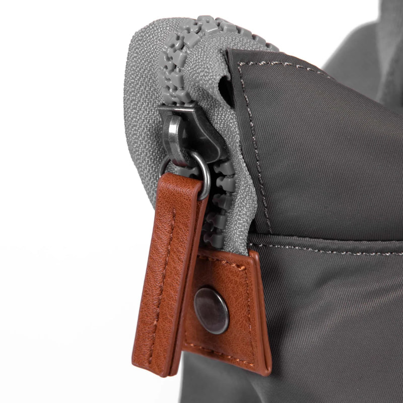 Bag Roka | ROKA Bantry B Small Sustainable - Graphite (Nylon)