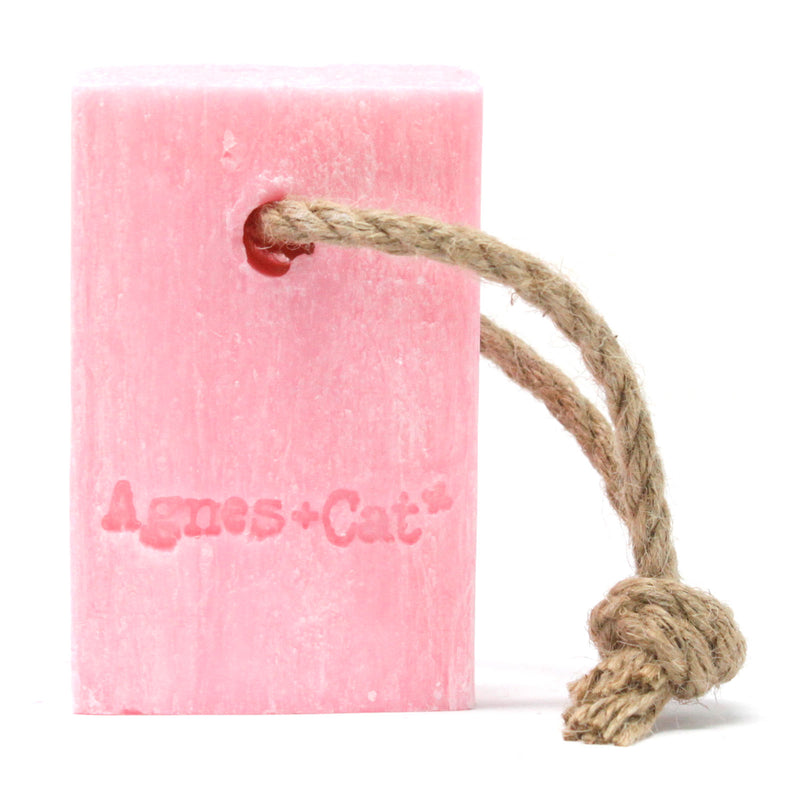 Sebon ar Gortyn | Agnes & Cat Soap on a Rope – Japanese Bloom