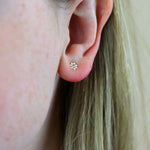 Clustdlysau Styd Arian | Sterling Silver Stud Earrings - Little White Flower