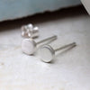 Clustdlysau Styd Arian | Sterling Silver Studs - Dot