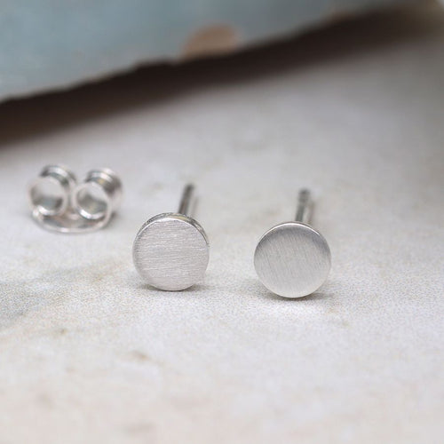 Clustdlysau Styd Arian | Sterling Silver Studs - Dot