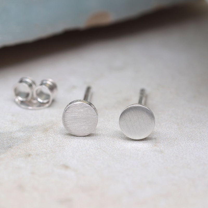 Clustdlysau Styd Arian | Sterling Silver Studs - Dot
