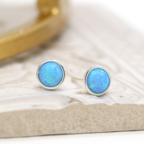 Clustdlysau Styds Arian | Sterling Silver Stud Earrings - Round Blue Opal