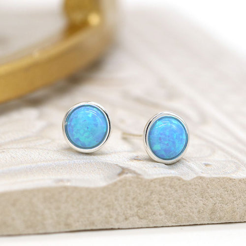 Clustdlysau Styds Arian | Sterling Silver Stud Earrings - Round Blue Opal