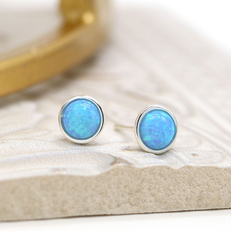 Clustdlysau Styds Arian | Sterling Silver Stud Earrings - Round Blue Opal