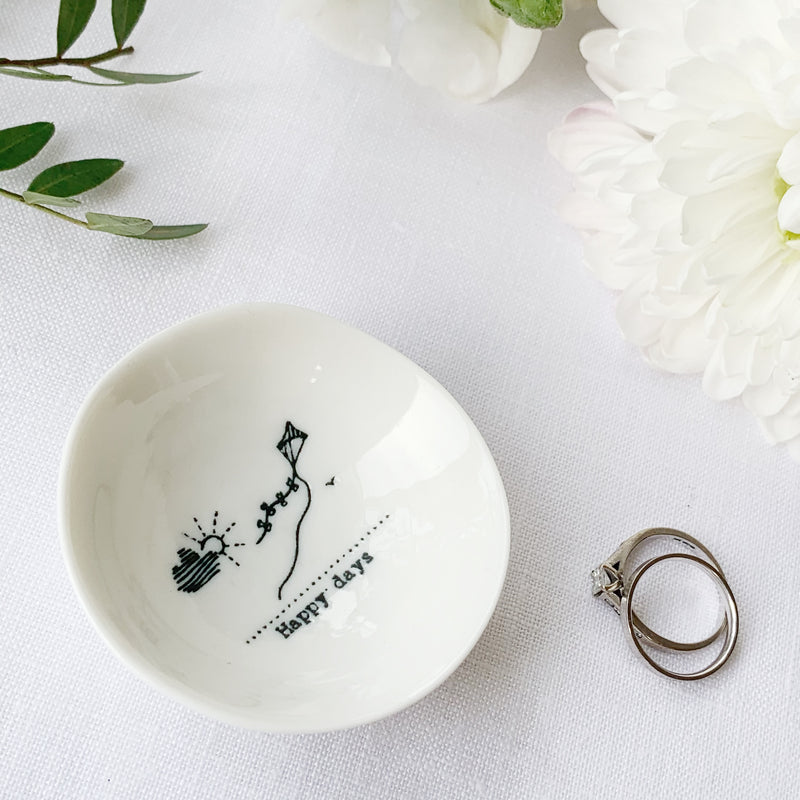 Desgyl Fechan Borslen | East of India Small Porcelain Dish - Happy Days